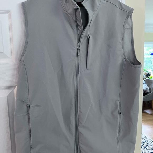 Men's Size XL 32 Degrees Men's Light Gray Vest GUC - Picture 1 of 5